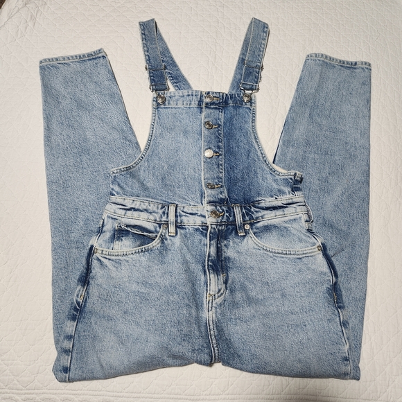 FREE PEOPLE Blue Denim Womens Girls Overalls Sz 26 Faded Light Blue Jeans - Picture 1 of 8